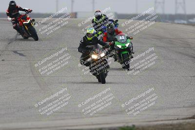 media/Nov-29-2025-TrackDaz (Sat) [[10ae2d9bce]]/B Group/Session 3 (Outside Grapevine)/